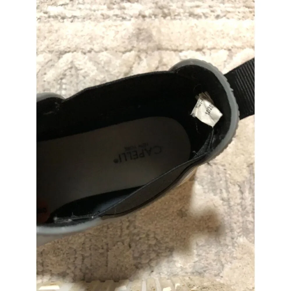 Capelli New York Woman's Matte Grey Chelsea Rain Boot Size 6